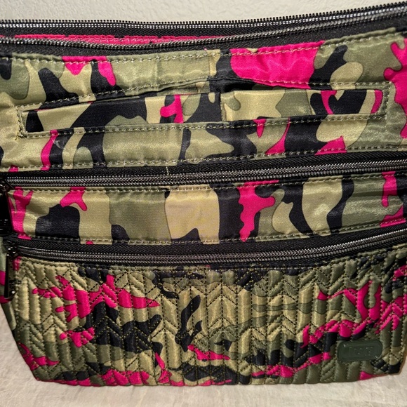 Lug Slider and RFID protected Rodeo wallet in camo orchid gently used - Picture 5 of 6